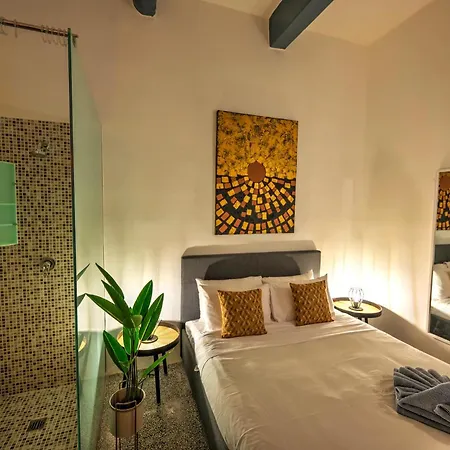 Duplex Tastefully Furnished Flat In Mcop1-1 Appartement *