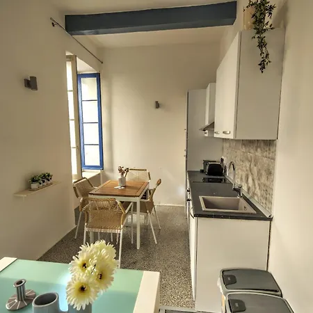 Apartment Duplex With Balcony Valletta